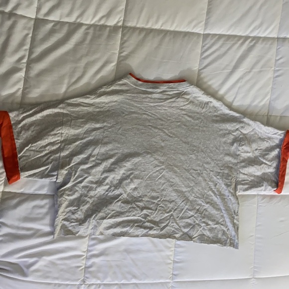 VINTAGE 1992 Chicago Bulls Cropped T-Shirt - Picture 5 of 5